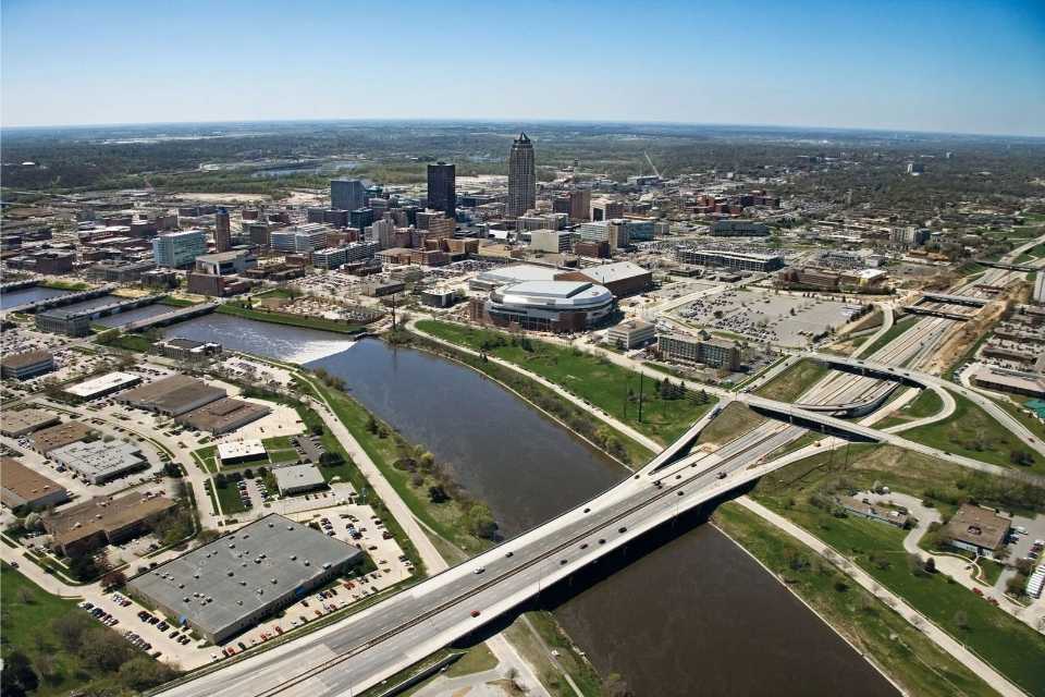 Des Moines aerial view.